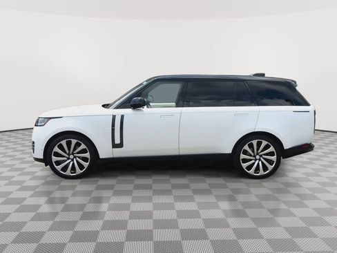 Used 2025 Land Rover Range Rover Long Wheelbase SE AWD/4WD image 5