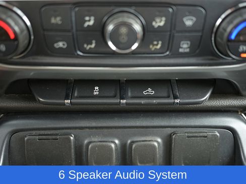 Used 2018 Chevrolet Silverado 1500 LTZ AWD/4WD image 25