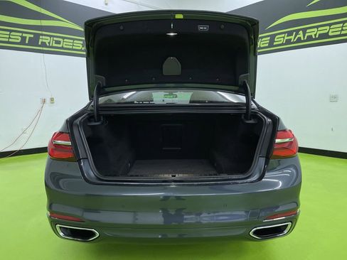 Used 2016 BMW 750i xDrive image 9