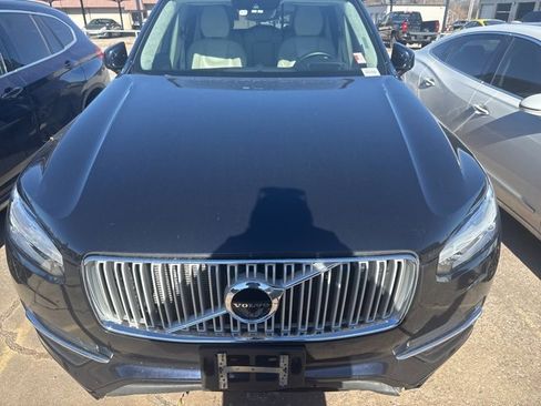 Used 2019 Volvo XC90 T6 Inscription w/ Luxury Package image 2