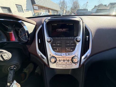Used 2012 GMC Terrain SLT w/ Chrome and Technology Package image 22