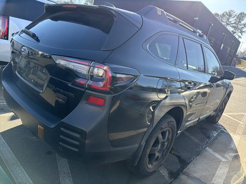 Used 2022 Subaru Outback Wilderness image 10