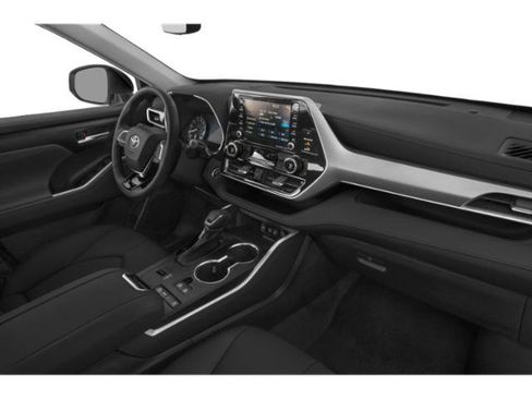 Used 2020 Toyota Highlander XLE FWD image 15