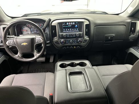 Used 2018 Chevrolet Silverado 1500 LT w/ All Star Edition AWD/4WD image 4