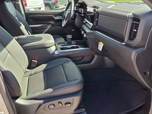 New 2026 GMC Sierra 1500 SLT w/ SLT Premium Package image 13