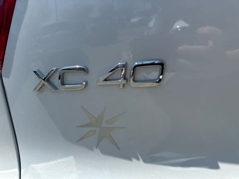 Used 2026 Volvo XC40 B5 Plus w/ Protection Package Premier AWD/4WD image 32