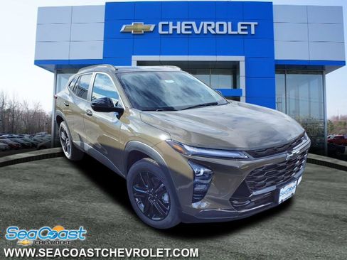 New 2024 Chevrolet Trax ACTIV w/ Sunroof Package image 1