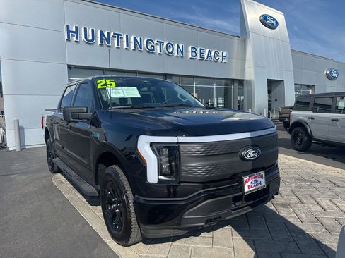 Used 2025 Ford F150 Lightning XLT AWD/4WD image 1