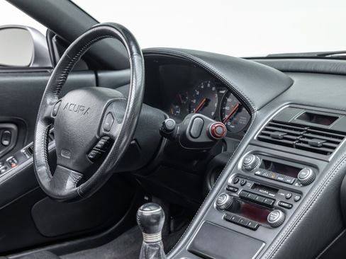 Used 2004 Acura NSX T image 65