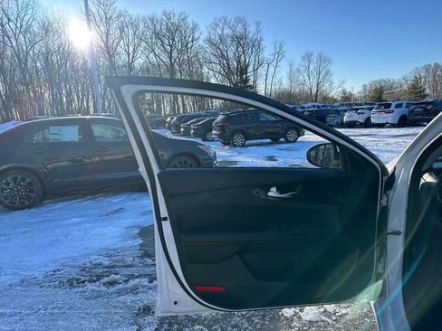Used 2019 Kia Forte EX FWD image 20