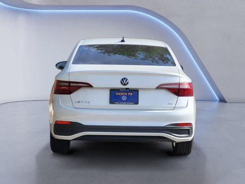 Used 2022 Volkswagen Jetta SE FWD image 6