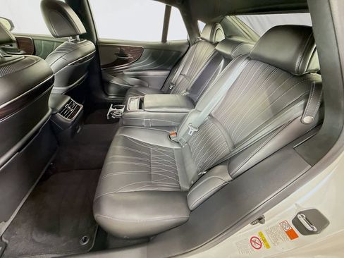 Used 2019 Lexus LS 500 RWD image 25