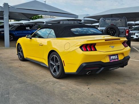 Used 2024 Ford Mustang Premium image 7