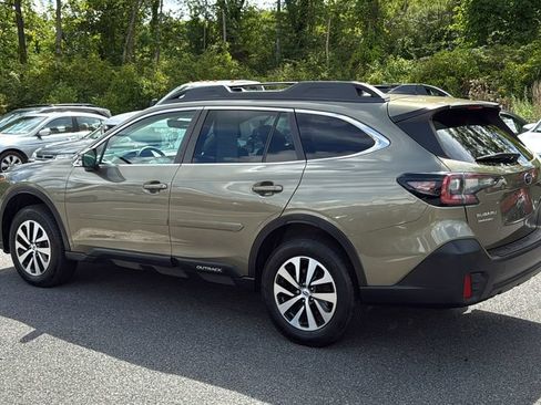 Certified 2022 Subaru Outback Premium AWD/4WD image 6