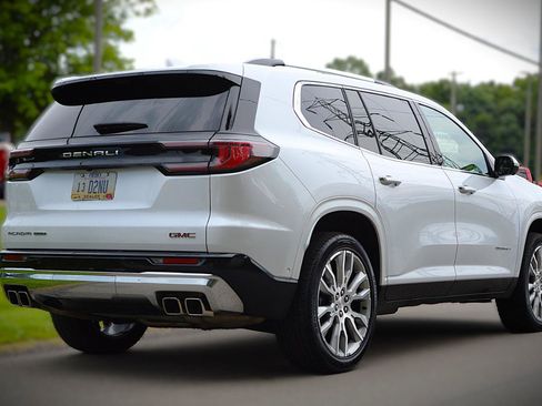 Used 2024 GMC Acadia Denali w/ Super Cruise Package AWD/4WD image 5