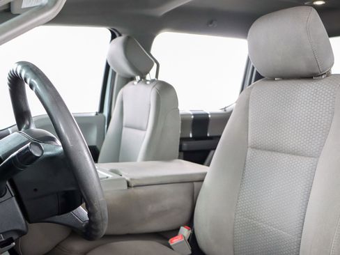 Used 2019 Ford F250 XLT w/ FX4 Off-Road Package image 25