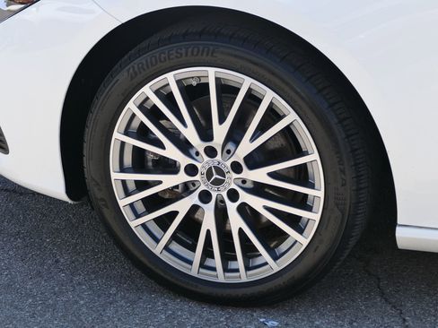 Used 2025 Mercedes-Benz CLA 250 image 9