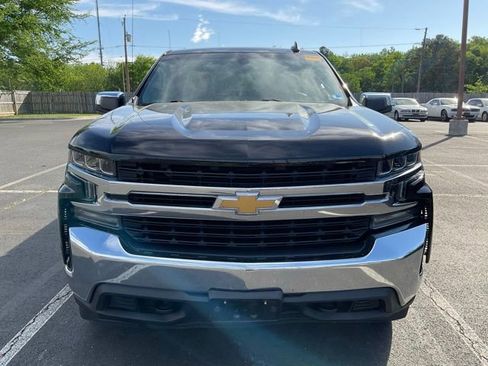 Used 2020 Chevrolet Silverado 1500 LT w/ Trailering Package image 2