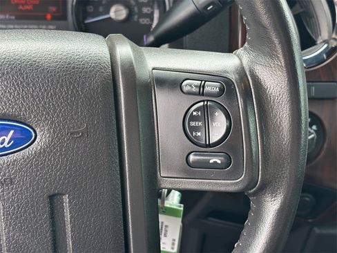 Used 2016 Ford F250 Lariat w/ Lariat Interior Package image 17