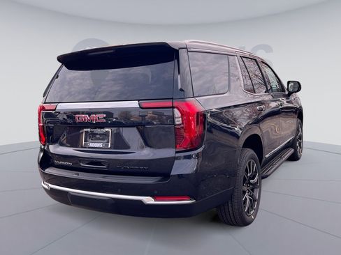 New 2026 GMC Yukon Elevation image 7