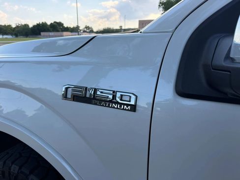 Used 2018 Ford F150 Platinum w/ Equipment Group 701A Luxury AWD/4WD image 25
