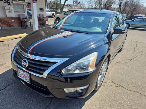 Used 2013 Nissan Altima 2.5 SL w/ Technology Pkg image 1