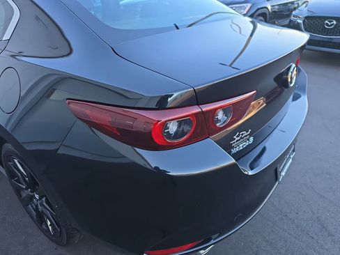Used 2024 MAZDA MAZDA3 s image 22