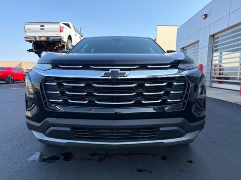 Used 2026 Chevrolet Equinox LT w/ LPO, Floor Liner Package FWD image 2