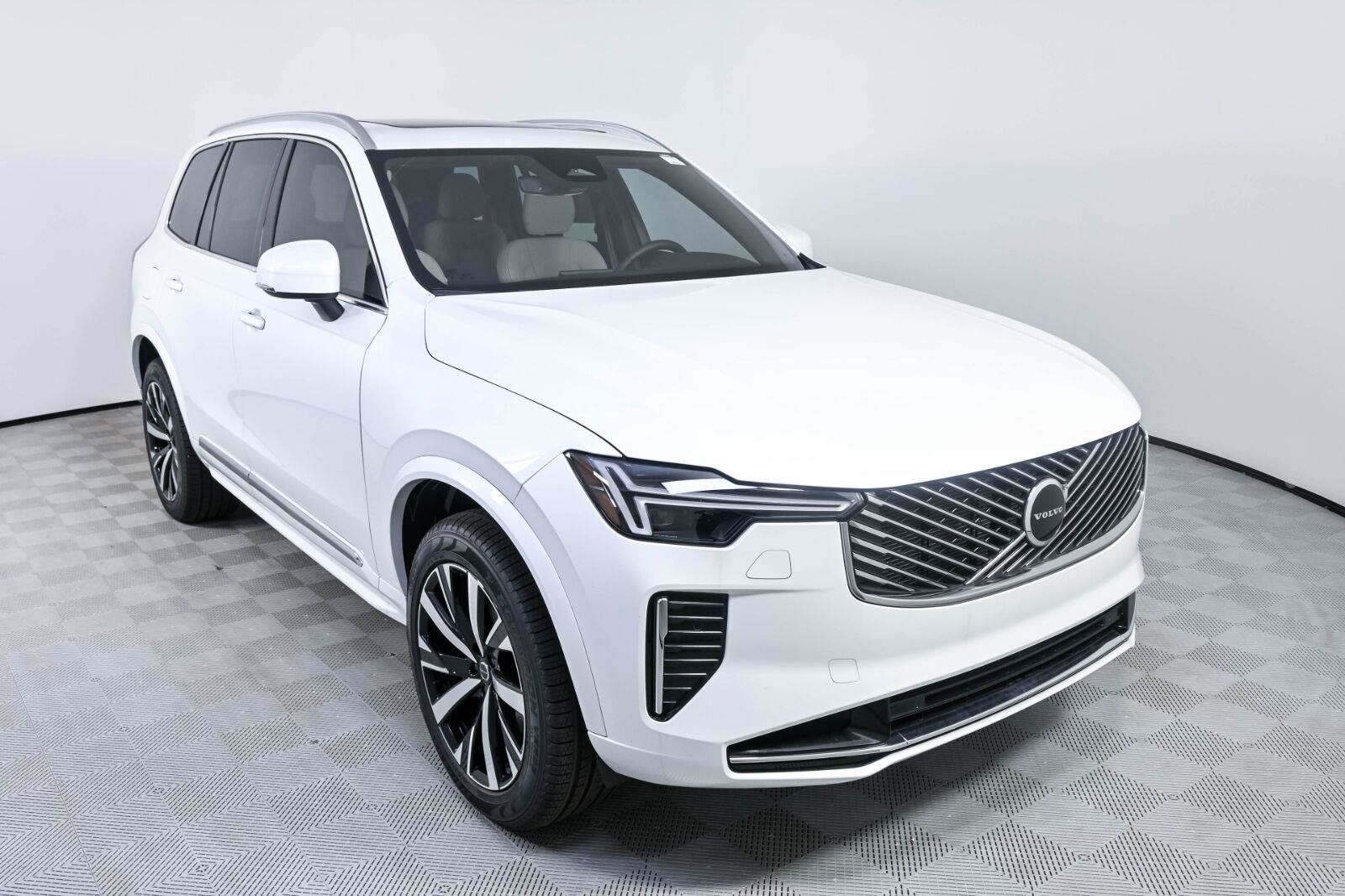 New 2026 Volvo XC90 T8 Core w/ Protection Package Premier AWD/4WD image 24