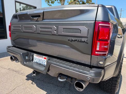 Used 2019 Ford F150 Raptor w/ Equipment Group 802A Luxury AWD/4WD image 19