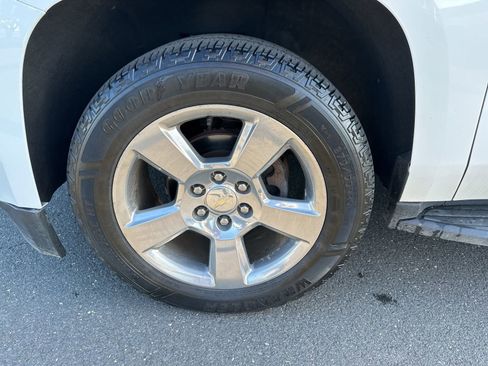 Used 2019 Chevrolet Tahoe LT AWD/4WD image 9
