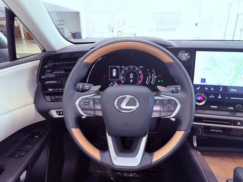 Used 2024 Lexus RX 350 Premium w/ Accessory Package (Z1) image 19