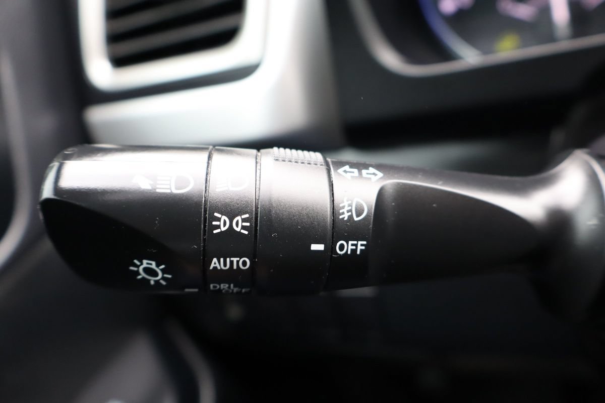 Used 2019 Toyota Highlander SE AWD/4WD image 34