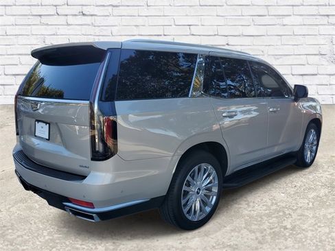 Certified 2023 Cadillac Escalade Premium Luxury w/ Performance Package image 4