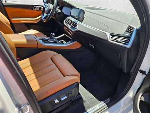 Used 2022 BMW X5 sDrive40i w/ M Sport Package RWD image 21