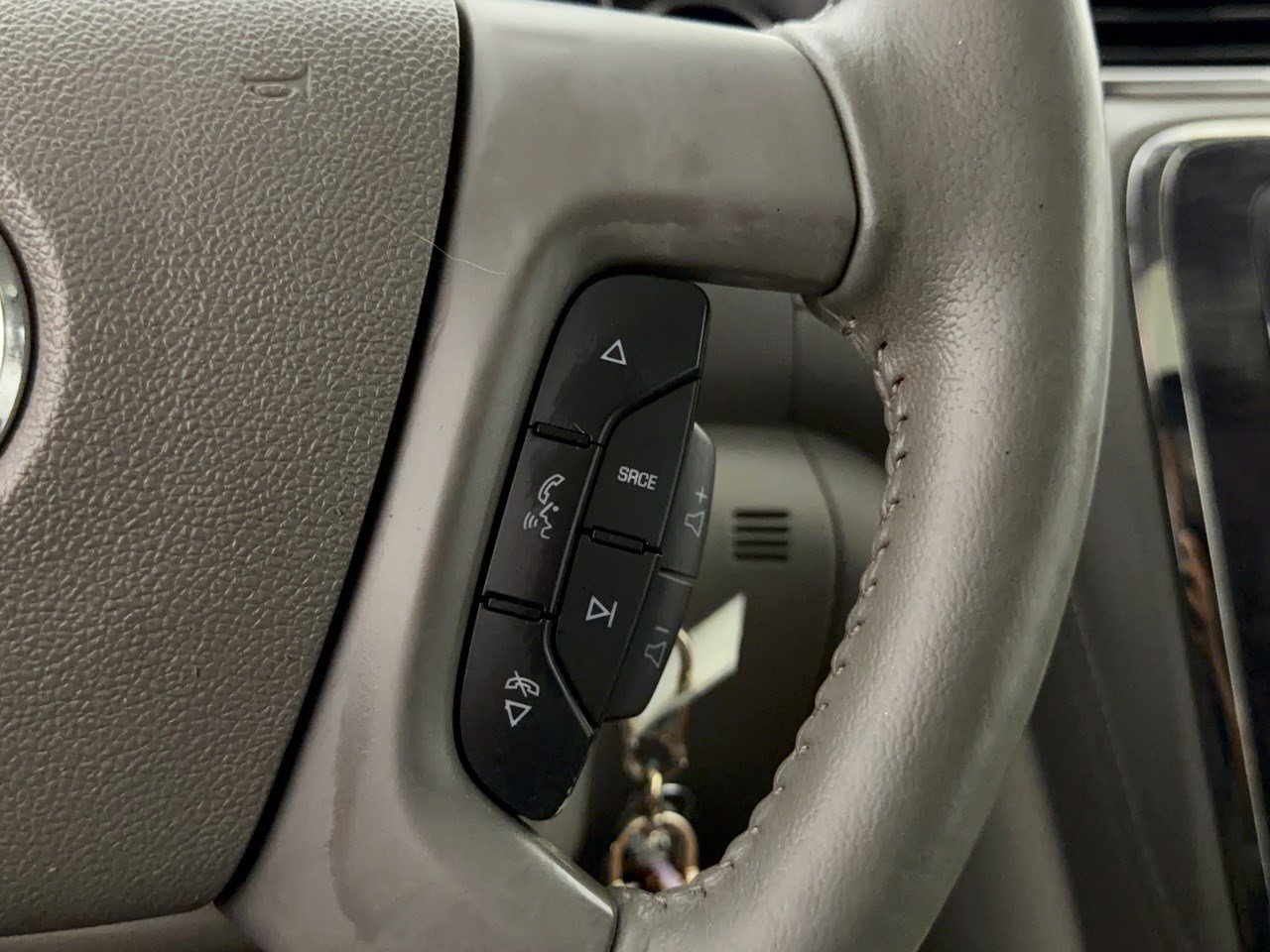 Used 2016 Buick Enclave Premium w/ Experience Buick Package FWD image 19