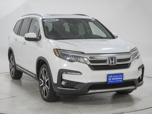 Used 2022 Honda Pilot Touring image 17