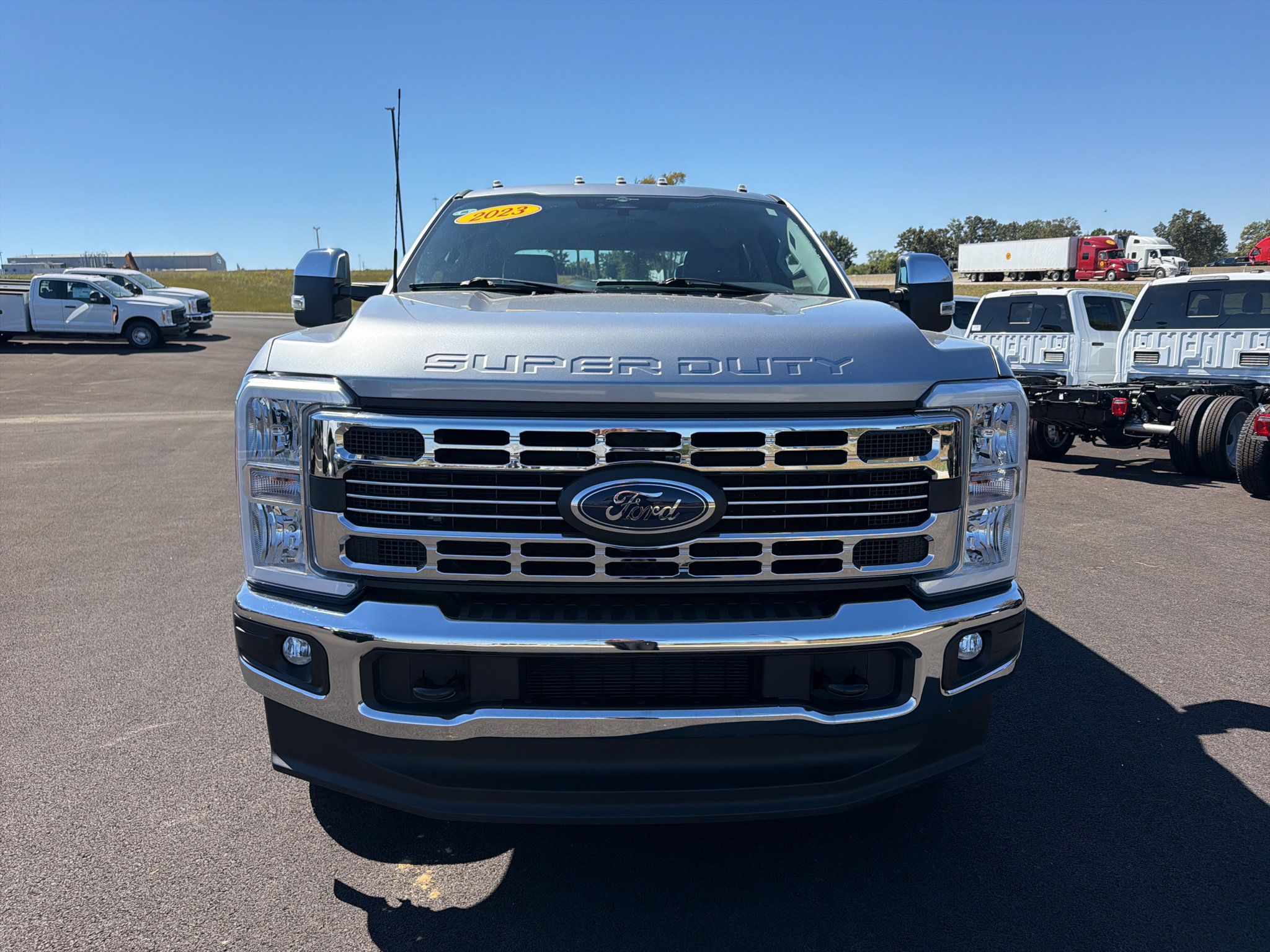 Used 2023 Ford F350 XL AWD/4WD image 2
