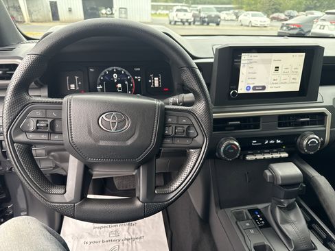 Used 2025 Toyota Tacoma SR image 16