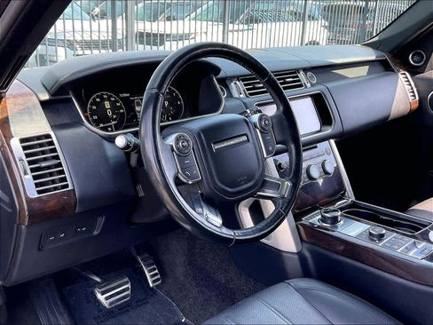 Used 2017 Land Rover Range Rover Supercharged AWD/4WD image 16
