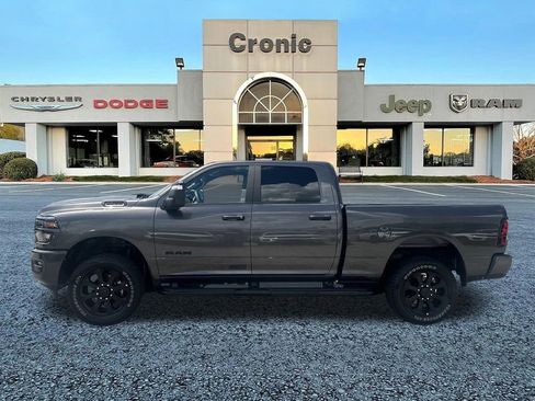 Used 2025 RAM 2500 Big Horn AWD/4WD image 6
