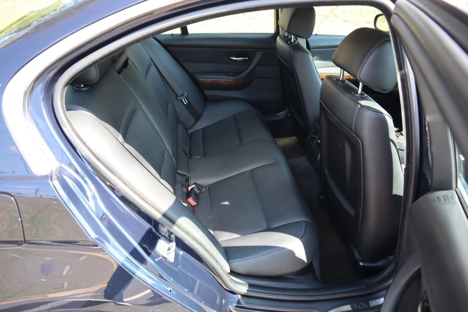 Used 2010 BMW 335d Sedan RWD image 19