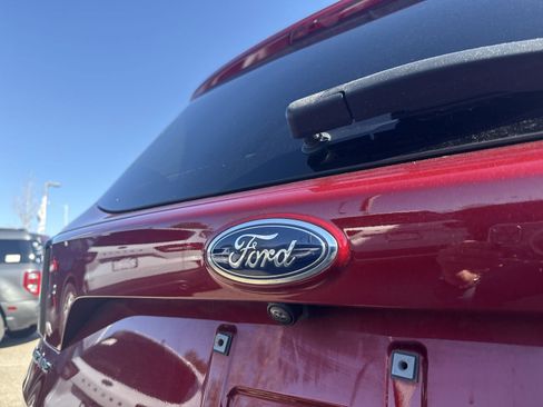 Used 2018 Ford Escape SE AWD/4WD image 10