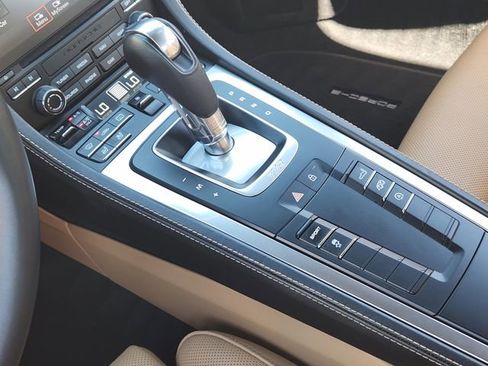 Used 2019 Porsche 718 Cayman Base image 20