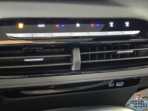 Used 2026 Buick Enclave Sport Touring w/ Power Package image 18