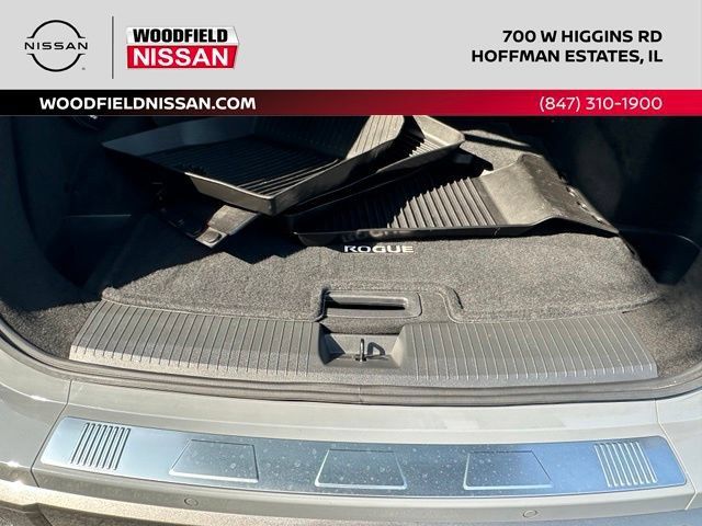 Certified 2025 Nissan Rogue SL w/ SL Premium Package AWD/4WD image 14