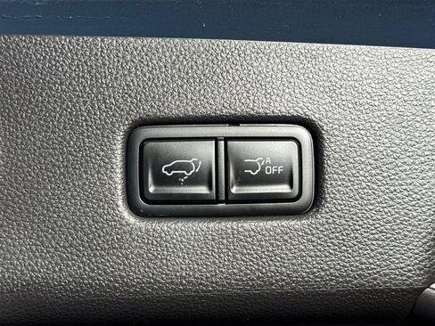 Used 2025 Kia Carnival SX Prestige FWD image 35