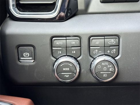 New 2026 GMC Sierra 1500 Denali Ultimate image 17