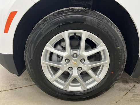 Used 2022 Chevrolet Equinox LS w/ LS Convenience Package image 25