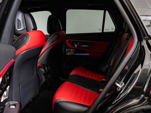 Used 2024 Mercedes-Benz GLC 43 AMG 4MATIC image 44